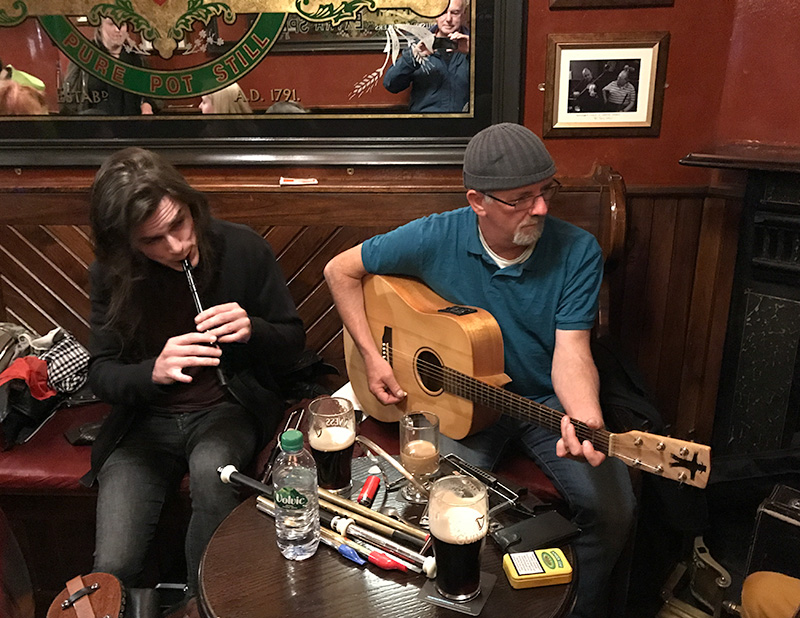 Dublin pub music